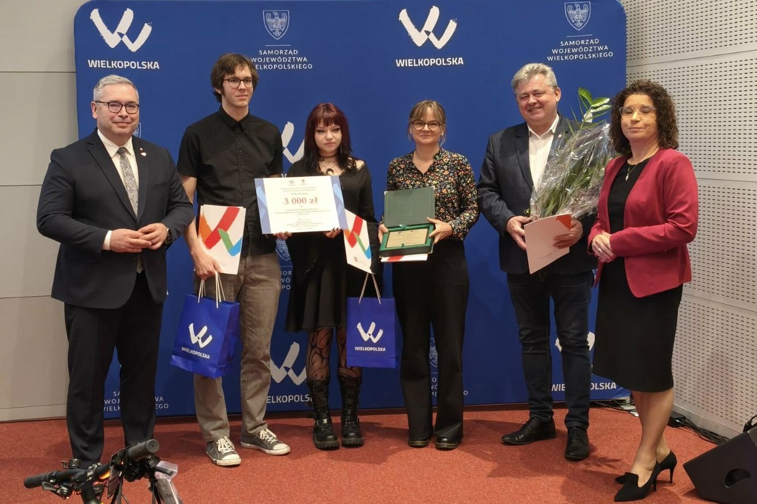 Licealiści z wyróżnieniem w wojewódzkim konkursie ekologicznym